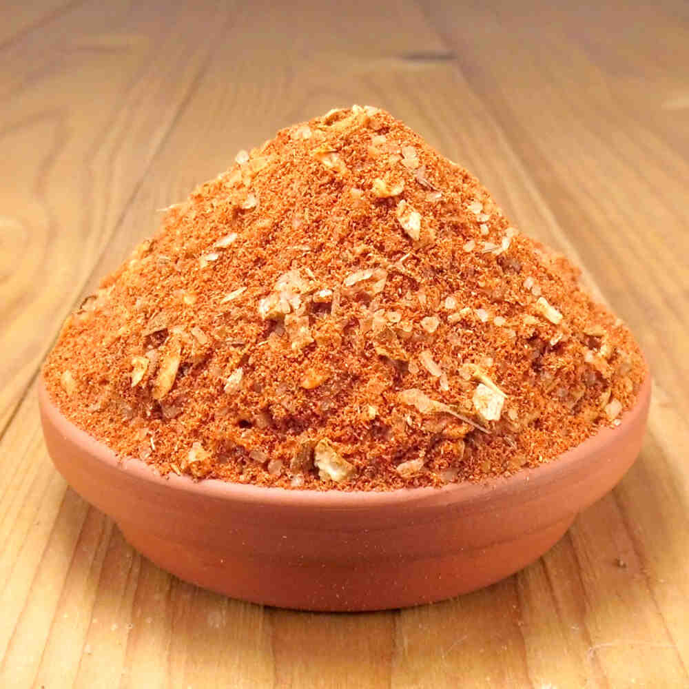Barbecue Louisiana Rub in einer Tonschale