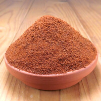 Chipotle Chili gemahlen, Chipotle Pulver in einer Tonschale